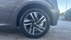 Peugeot 208 1.2 PureTech Active Premium + 5dr Petrol Hatchback